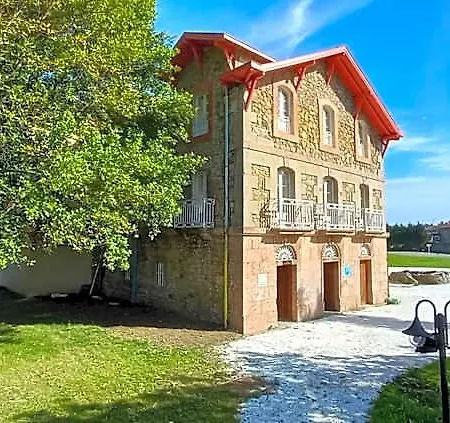 Senorio De Bizkaia Hotel *